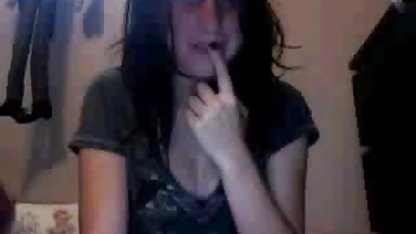 De pelo corto chica es follada y semen en su ver culioneros pecho
