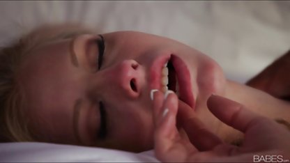Morena estudiante milana los dedos de culioneros free videos su coño