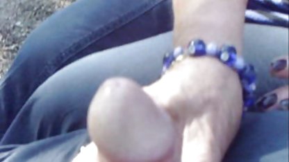 Abuelo caricias de la lengua en el coño de la joven culioneros black angelika pelirroja y se la folla