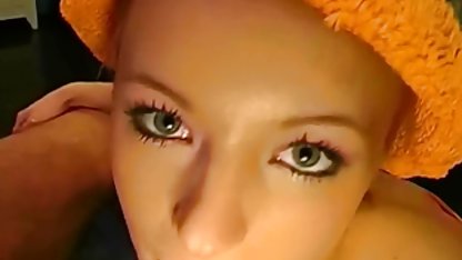 Así que nadie ha jodido esta chica todavía. Ella tiene un saludable perno en su coño mojado y culioneros veteranas muy pronto ella comenzó a temblar en un ajuste de orgasmo, inundando todo a su alrededor con la eyaculación. Ella no va a olvidar esta noche pronto