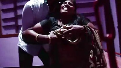Dos gordita puta con tetas culioneros venezolanas grandes aspirado de un macho