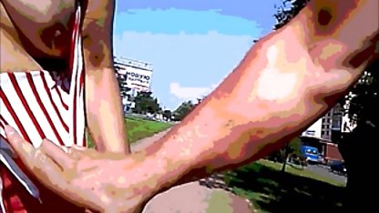 Una chica cambia de novio como de calzoncillos, pero con una gran cumlouder culioneros polla se muerde tan fuerte que casi no puede caminar y no sólo a la mierda