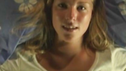Rubia consiguió un orgasmo de sus dedos laura culioneros