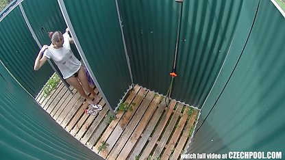 Mujer en medias juega con su coño videos culioneros xxx