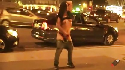 Pelirroja de tetas chupa la celeste culioneros online polla y cabalga una polla Asiática