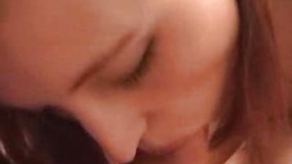 Tierna rubia Lola apasionadamente da culioneros galilea a sí misma a un chico