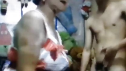 Profunda mamada de un joven xxx gratis culioneros vecino