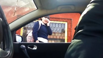 El chico sabía perfectamente que Svetka ya fue violada por la mitad del grupo, pero estaba tan emocionado por el culo de un compañero de clase que decidió culioneros la chiva culiona todavía follar a la chica en un culo roto