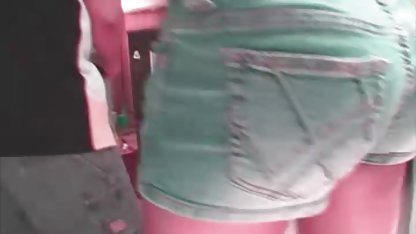 Pelo rizado perra follada anal sobre una mesa de culioneros pagina billar