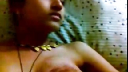 Mónica muestra el tipo de su hermosa figura y la hace girar el culo delante de él, naturalmente, no ponerse de pie y comienza a sentir la belleza culioneros free porn para el culo y las tetas, y, a continuación, desnudo hasta que el objetivo se folla a la perra en su boca y coño