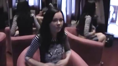 Busty mamá mira a su padrastro a la mierda a su joven culioneros maduras hijastra